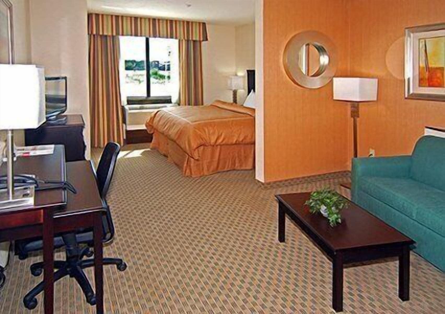 Fairfield By Marriott Inn & Suites ฮิลส์โบโร ภายนอก รูปภาพ