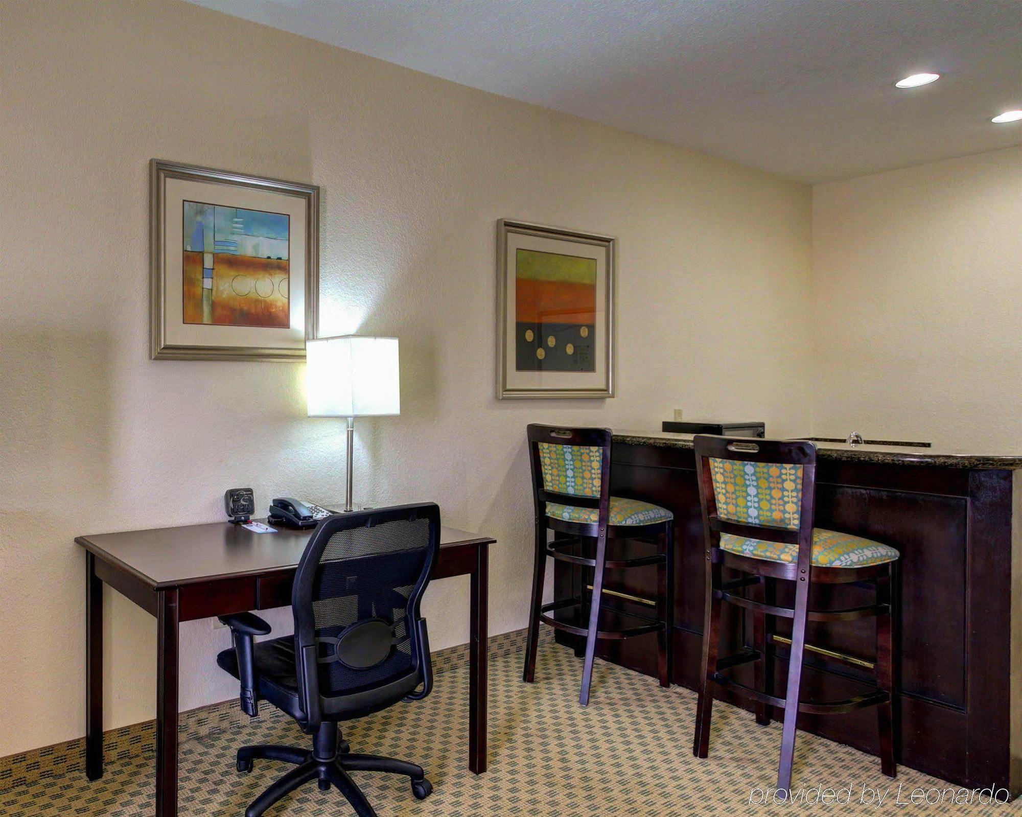 Fairfield By Marriott Inn & Suites ฮิลส์โบโร ภายนอก รูปภาพ